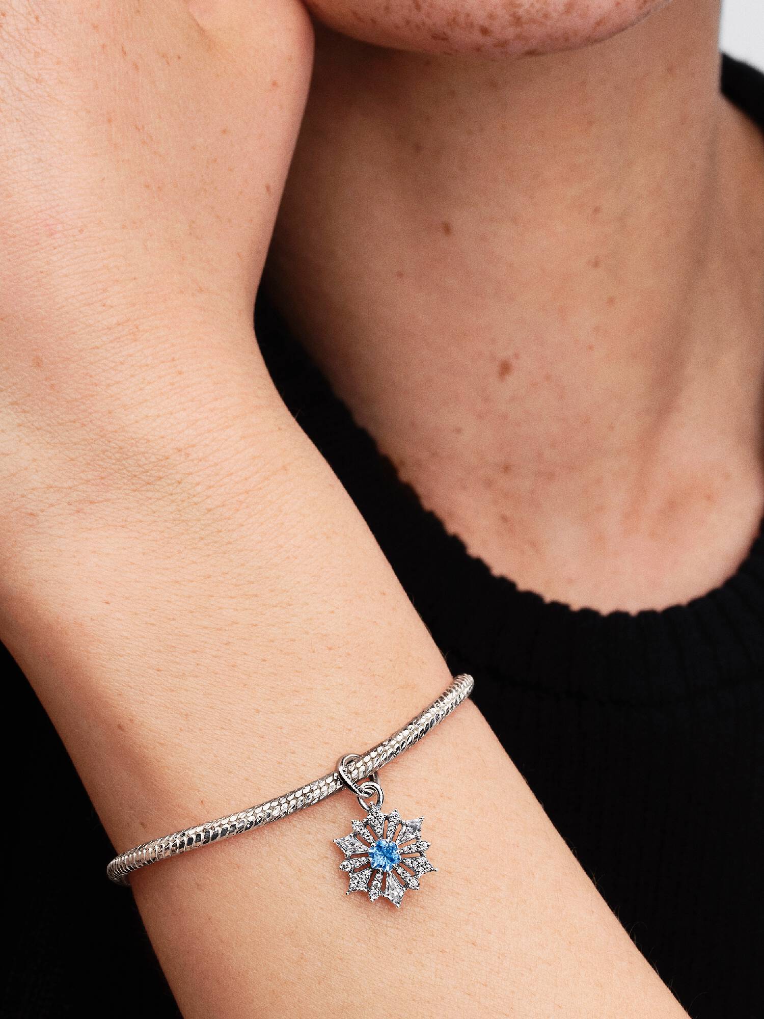 Charm Colgante Copo de Nieve Reina Elsa Frozen de Disney