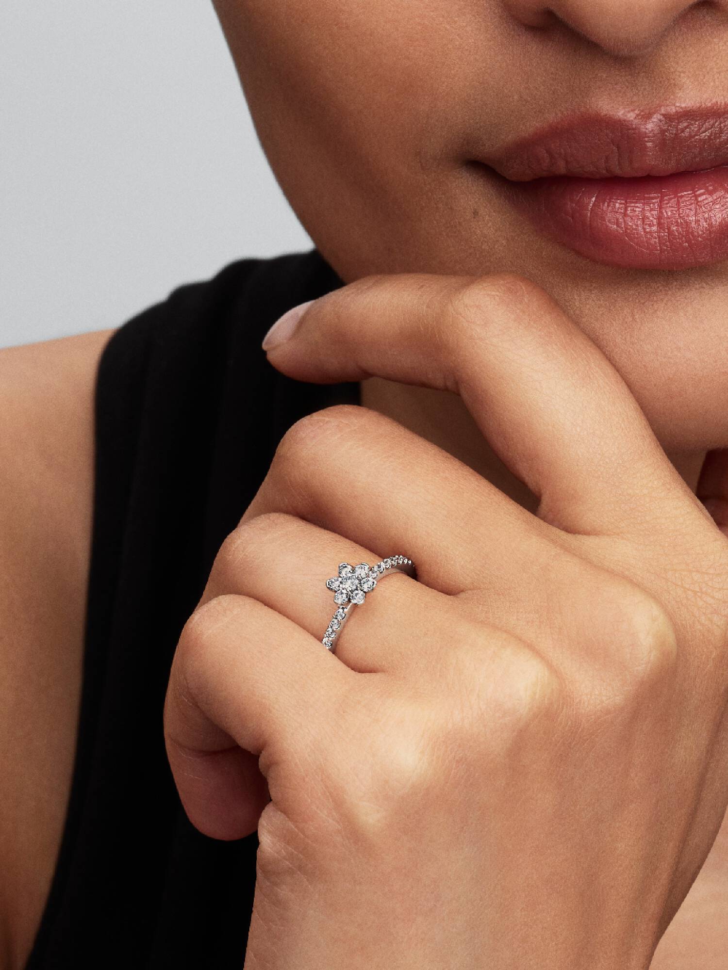 Anillo Flor Brillante