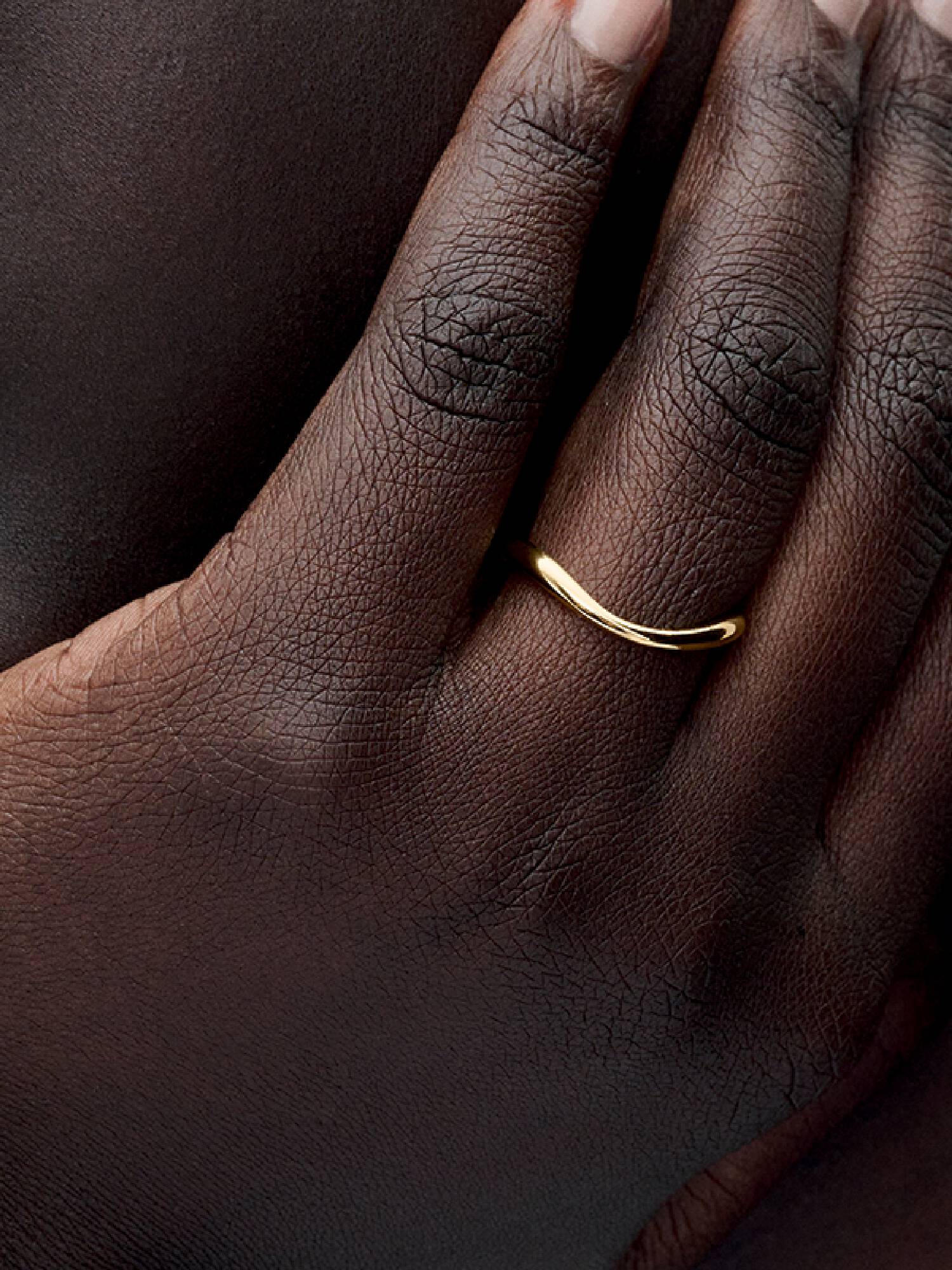 Anillo de Banda Forma Orgánica