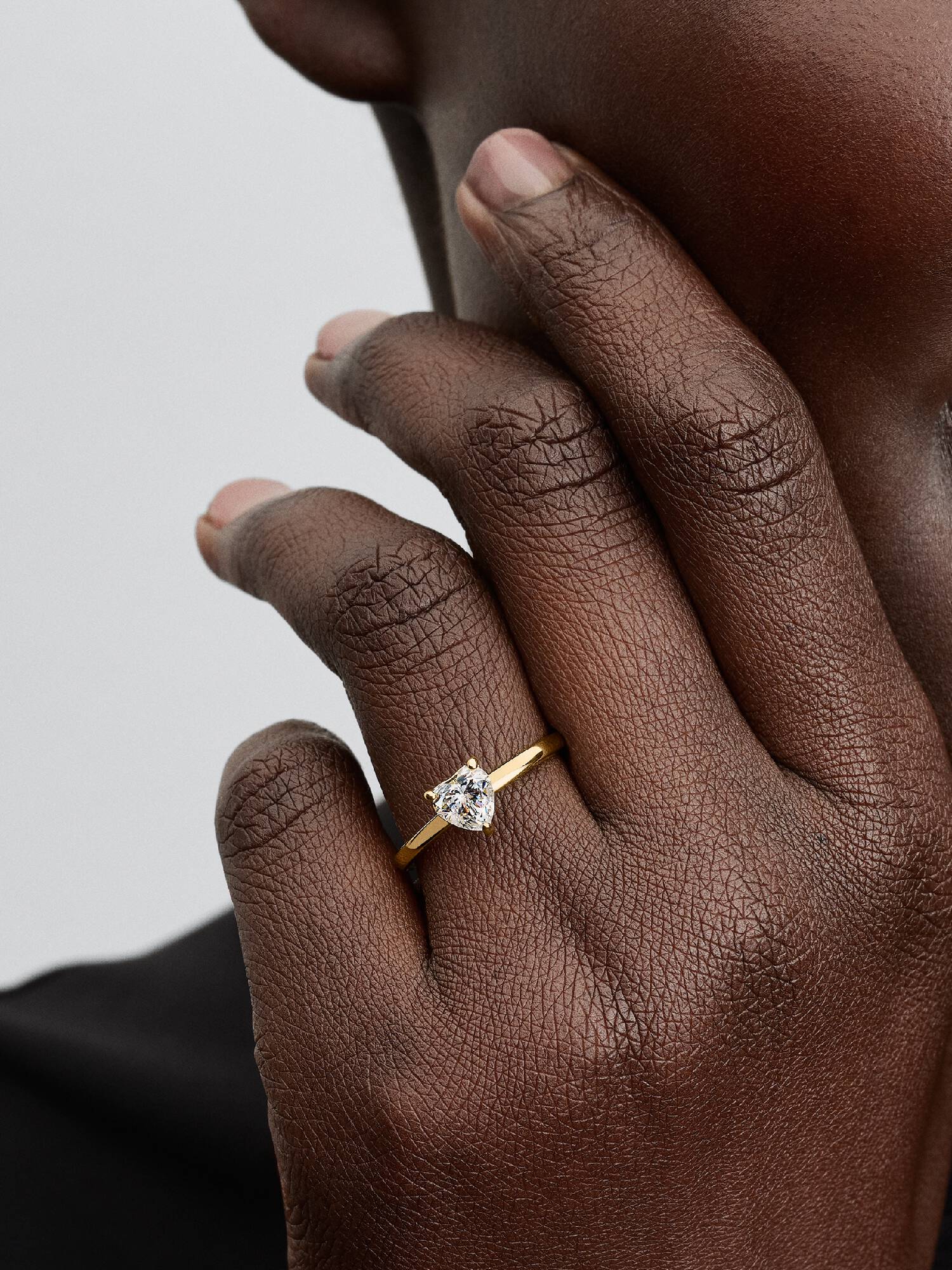Anillo Solitario Corazón Brillante