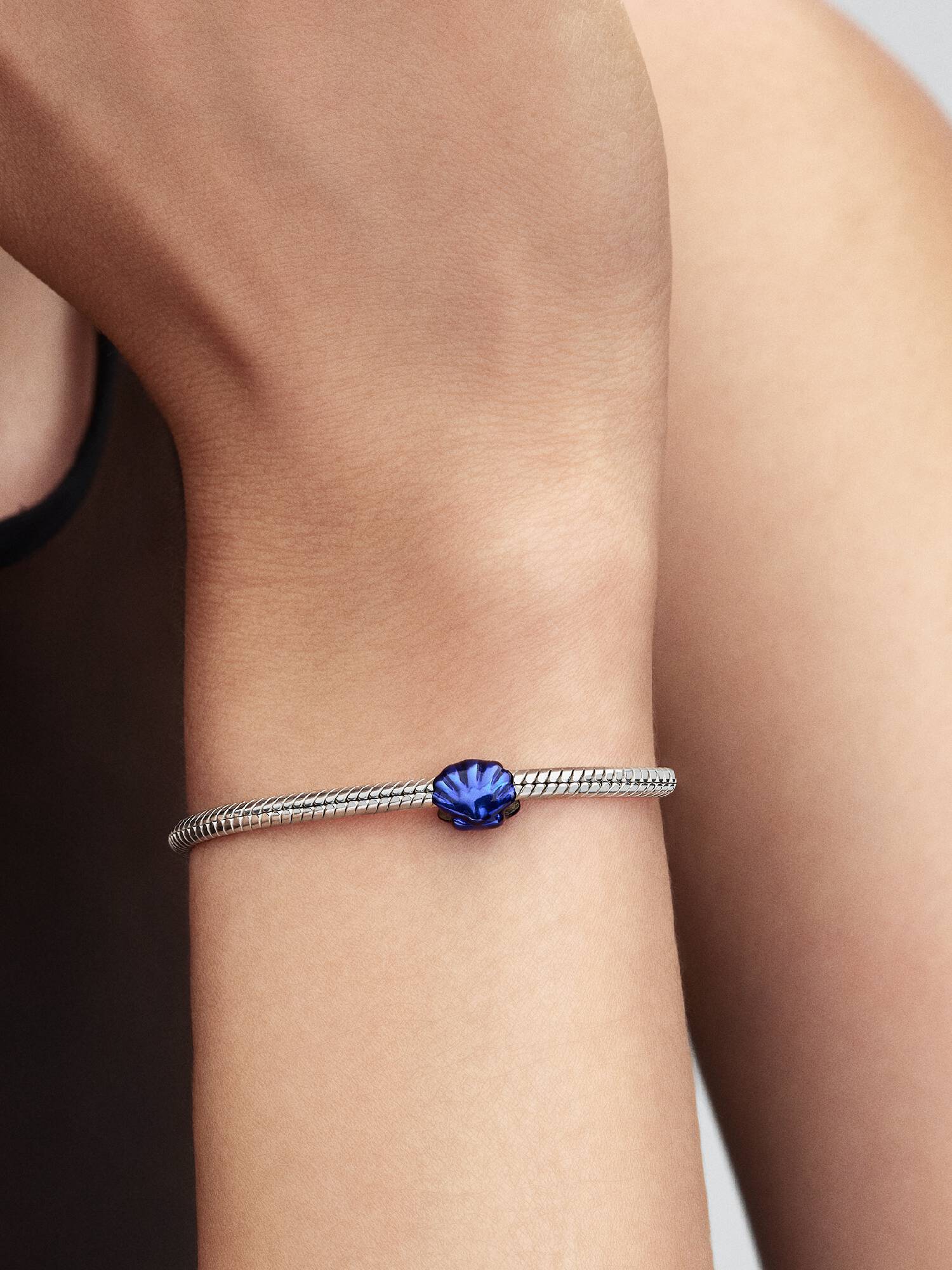 Charm Mini Concha Azul