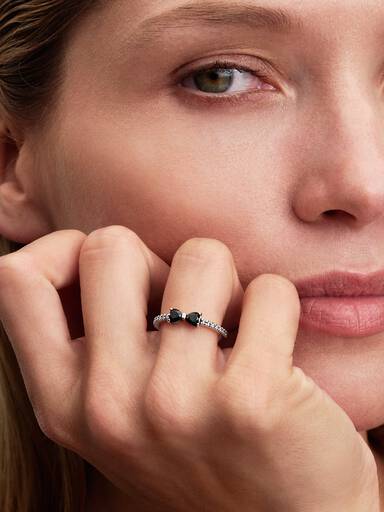 Anillo Lazo Negro Brillante