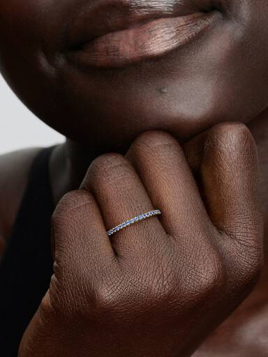Anillo Banda Azul Brillante