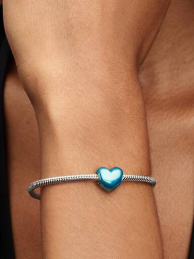 Charm Corazón Metálico Azul Cielo