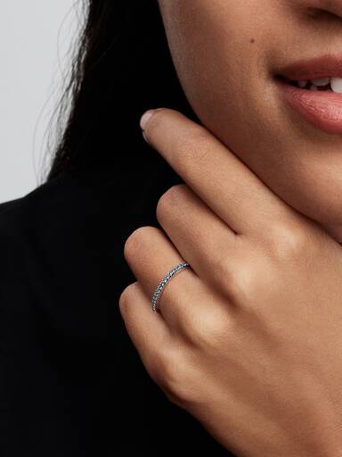 Anillo Banda Brillante Aguamarina