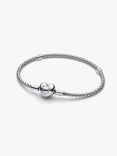 Pulsera de Cadena de Tachuelas con Cierre de Corazón