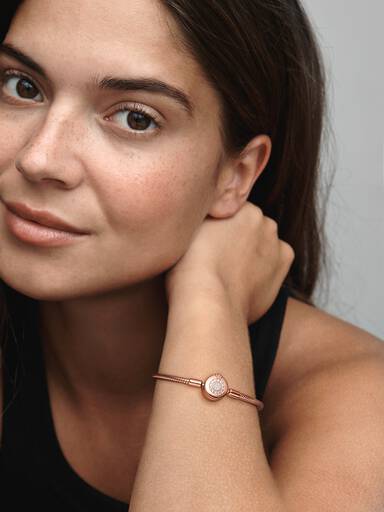 Pulsera de Cadena de Serpiente O coronada Brillante