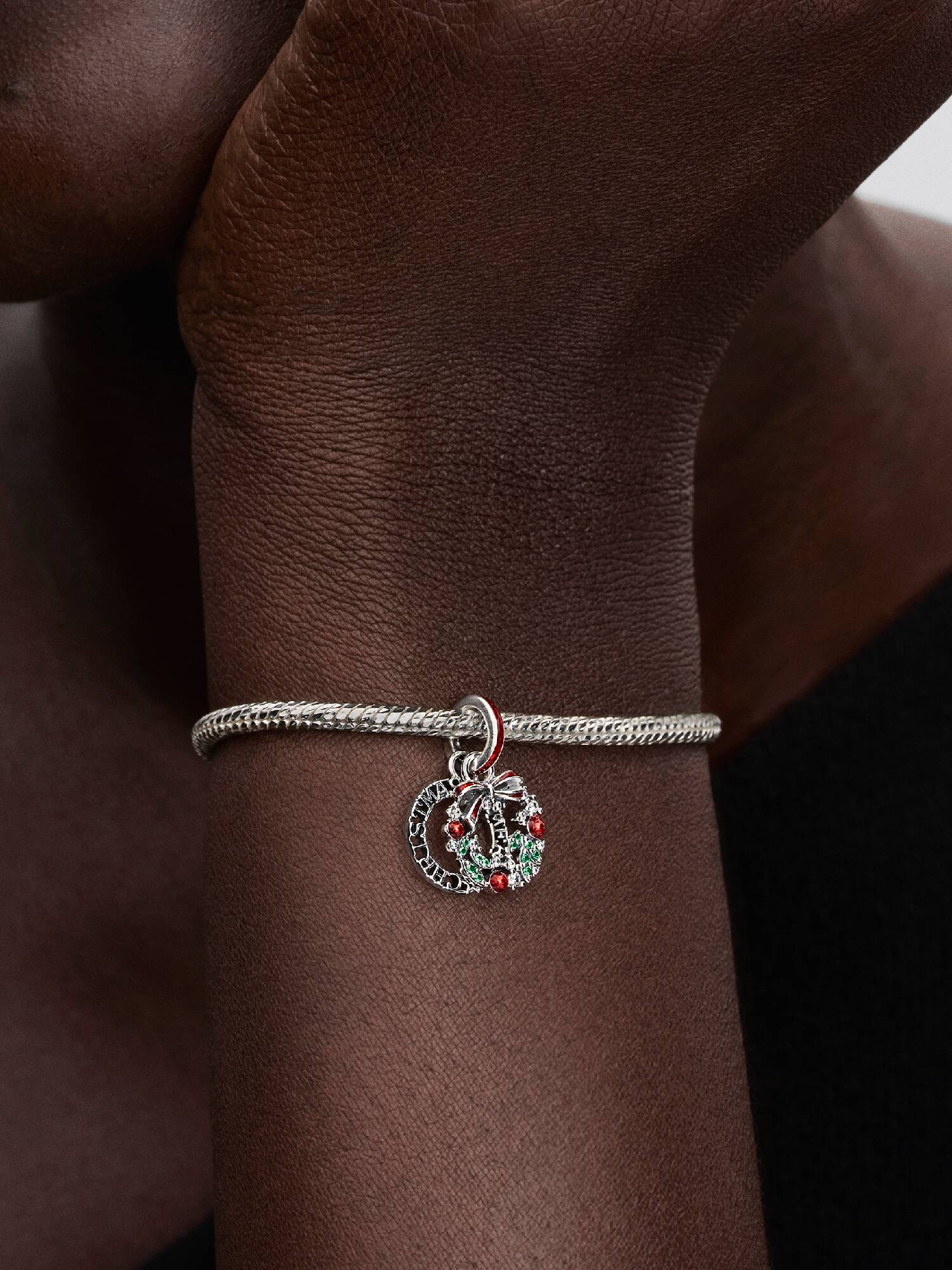 Charm Colgante Doble Corona Navideña