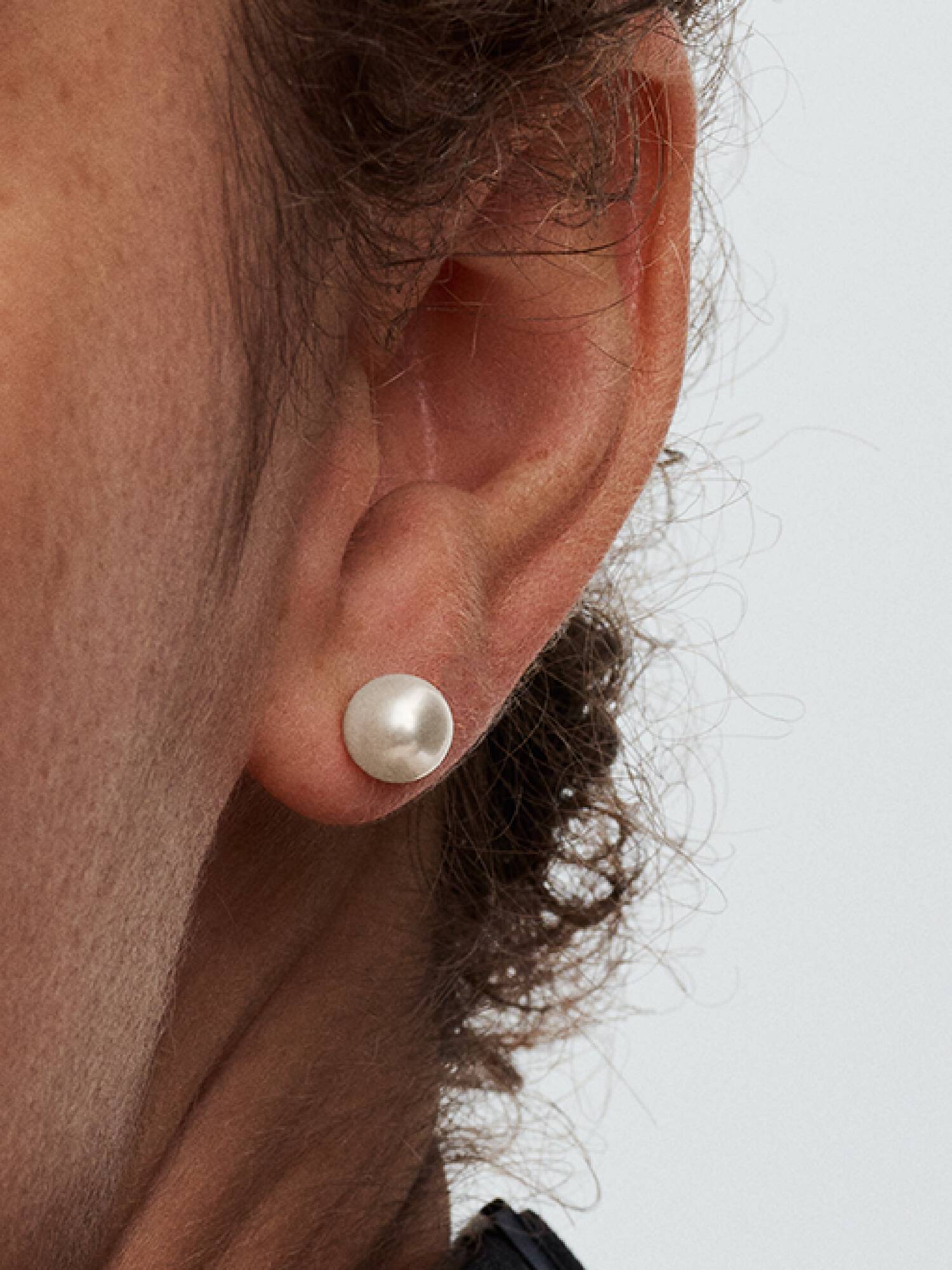 Pendientes de Botón Perla Cultivada de Agua Dulce Tratada de 7mm