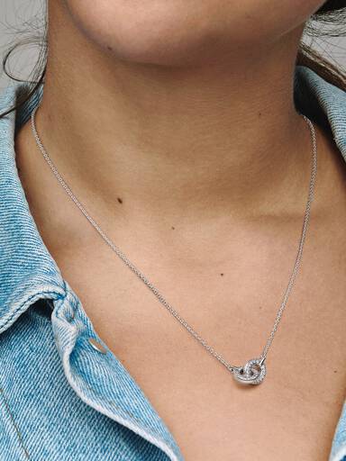 Collar Pavé Entrelazado Pandora Signature