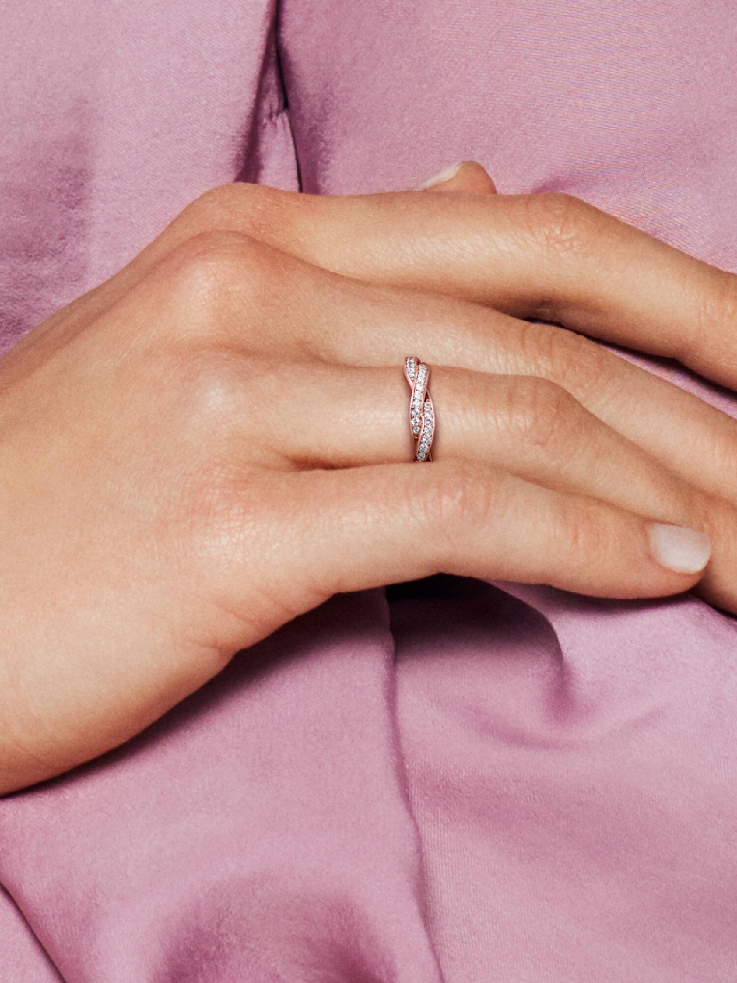 Anillo Giro del Destino