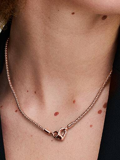 Collar de Cadena de Tachuelas