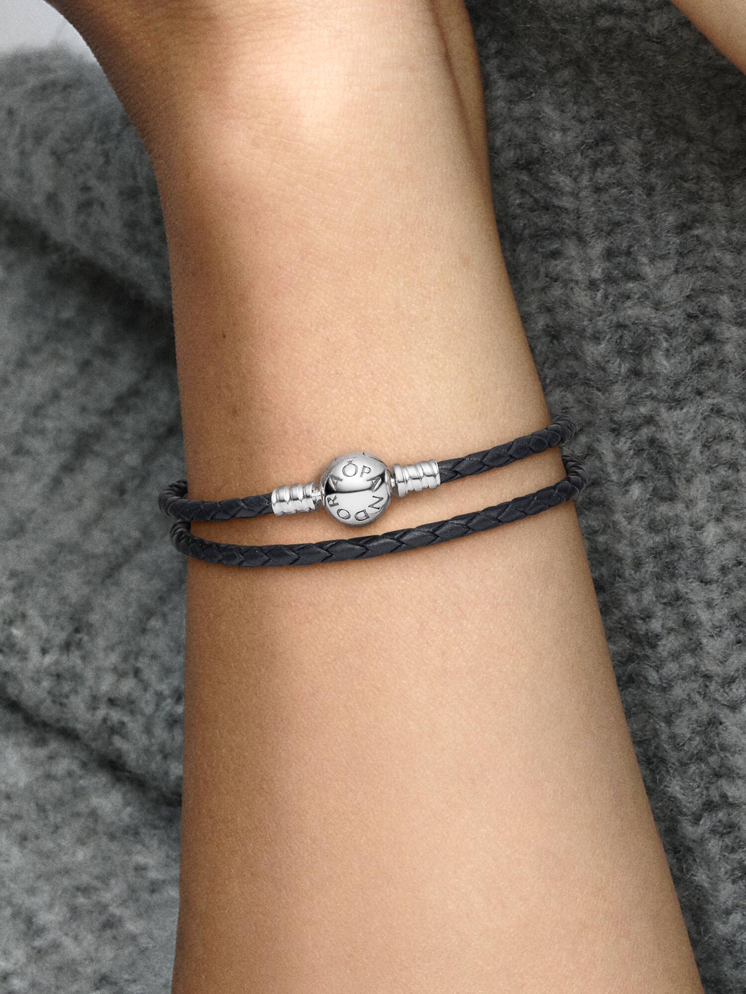 Pulsera Doble de Cuero Negro