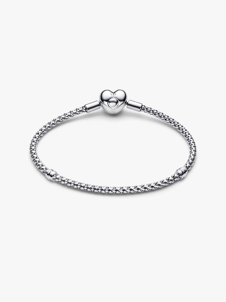 Pulsera de Cadena de Tachuelas con Cierre de Corazón