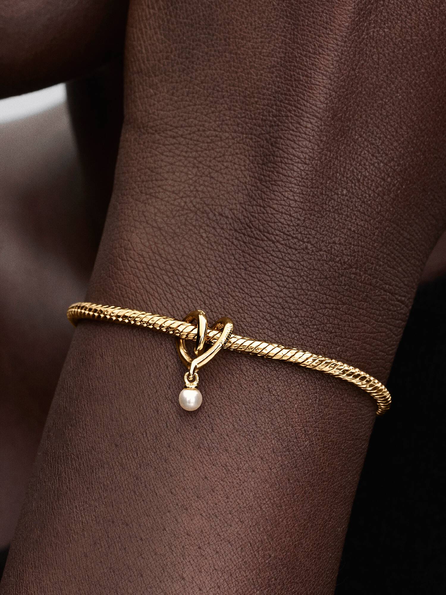 Charm Corazón Envuelto