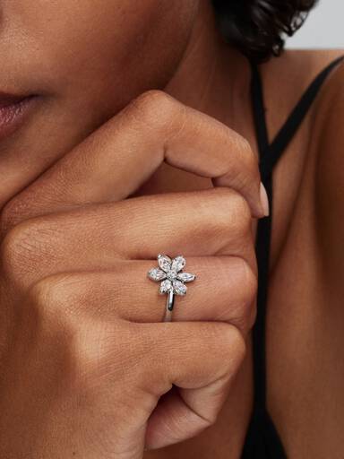 Anillo Cóctel Herbario Flor Brillante