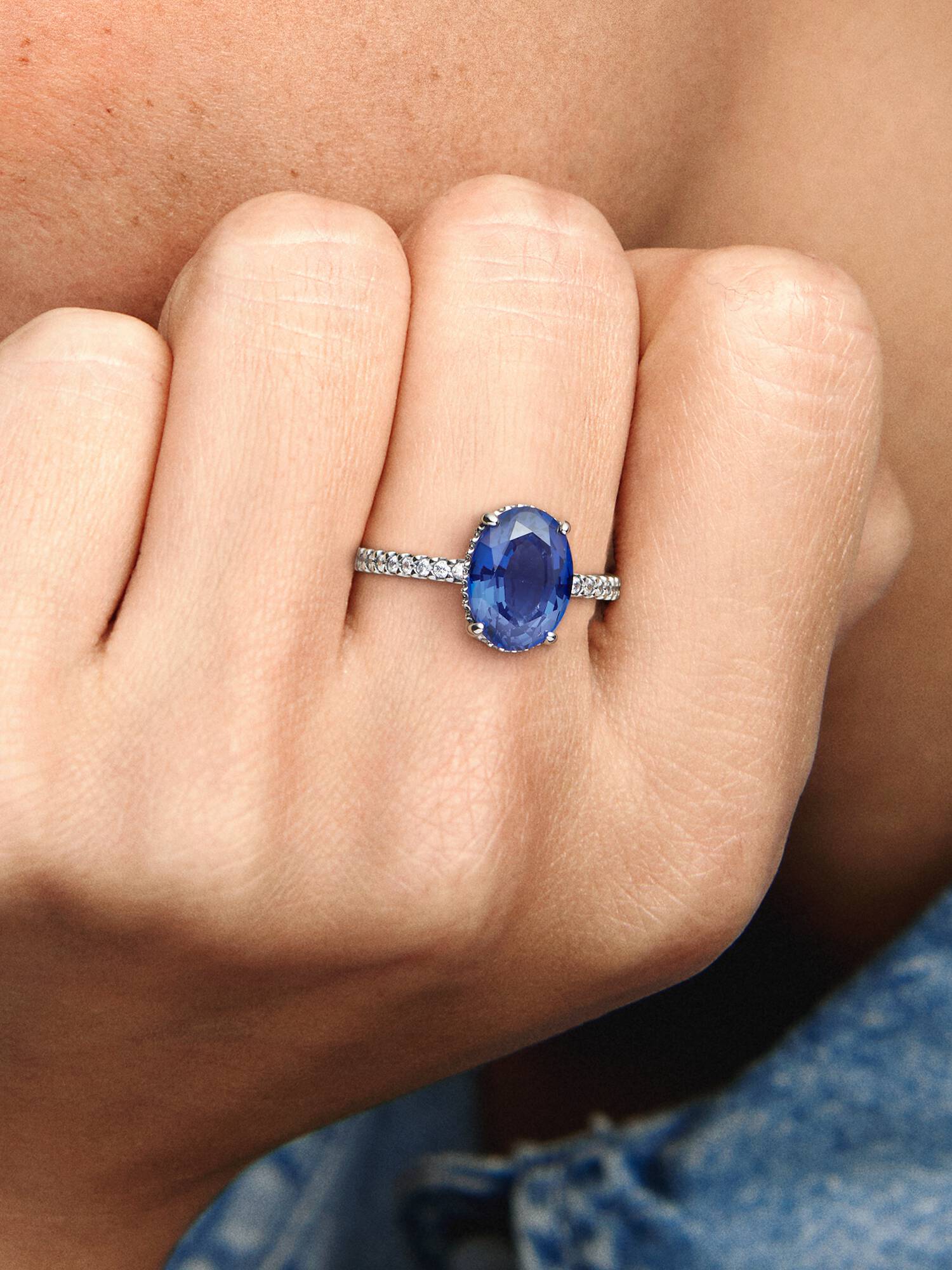 Anillo de compromiso Halo Brillante