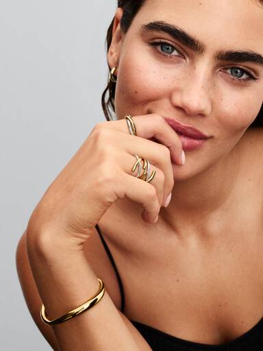 Anillo Forma Orgánica en Dos Tonos