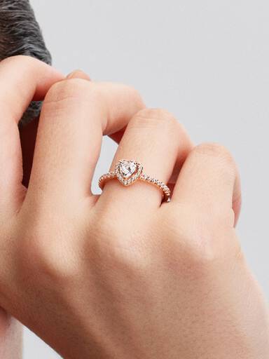 Anillo Corazón Brillante Elevado