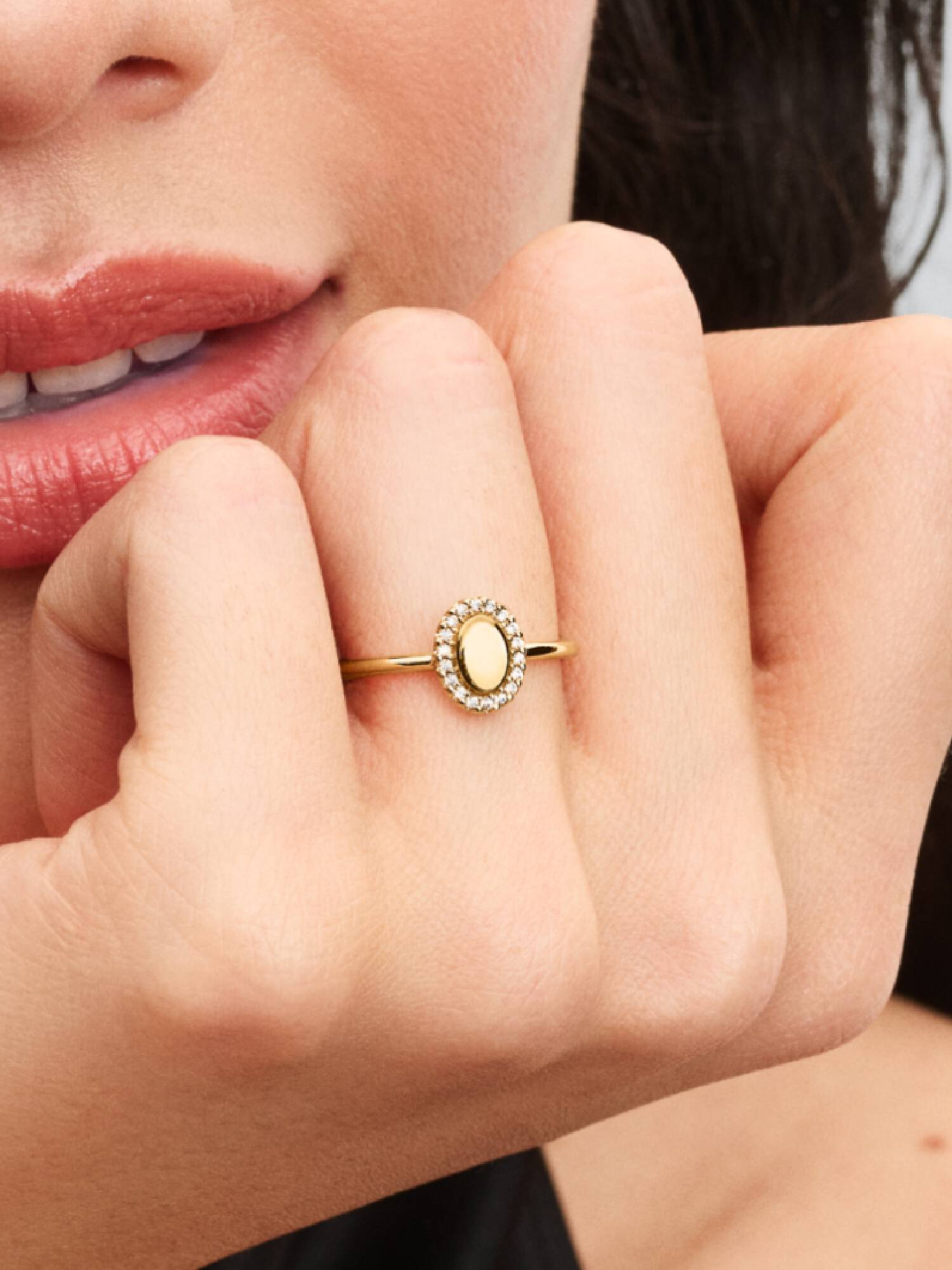 Anillo Halo Ovalado Grabable