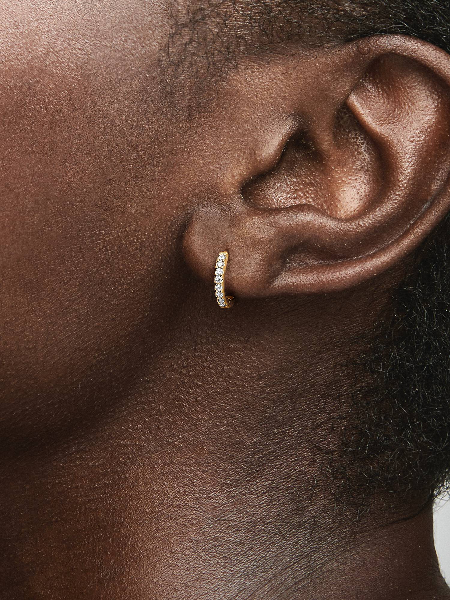 Pendientes de Aro Abrazo Brillante