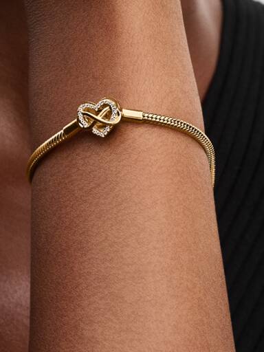 Pulsera de Cadena de Serpiente con Cierre de Corazón Infinito Brillante