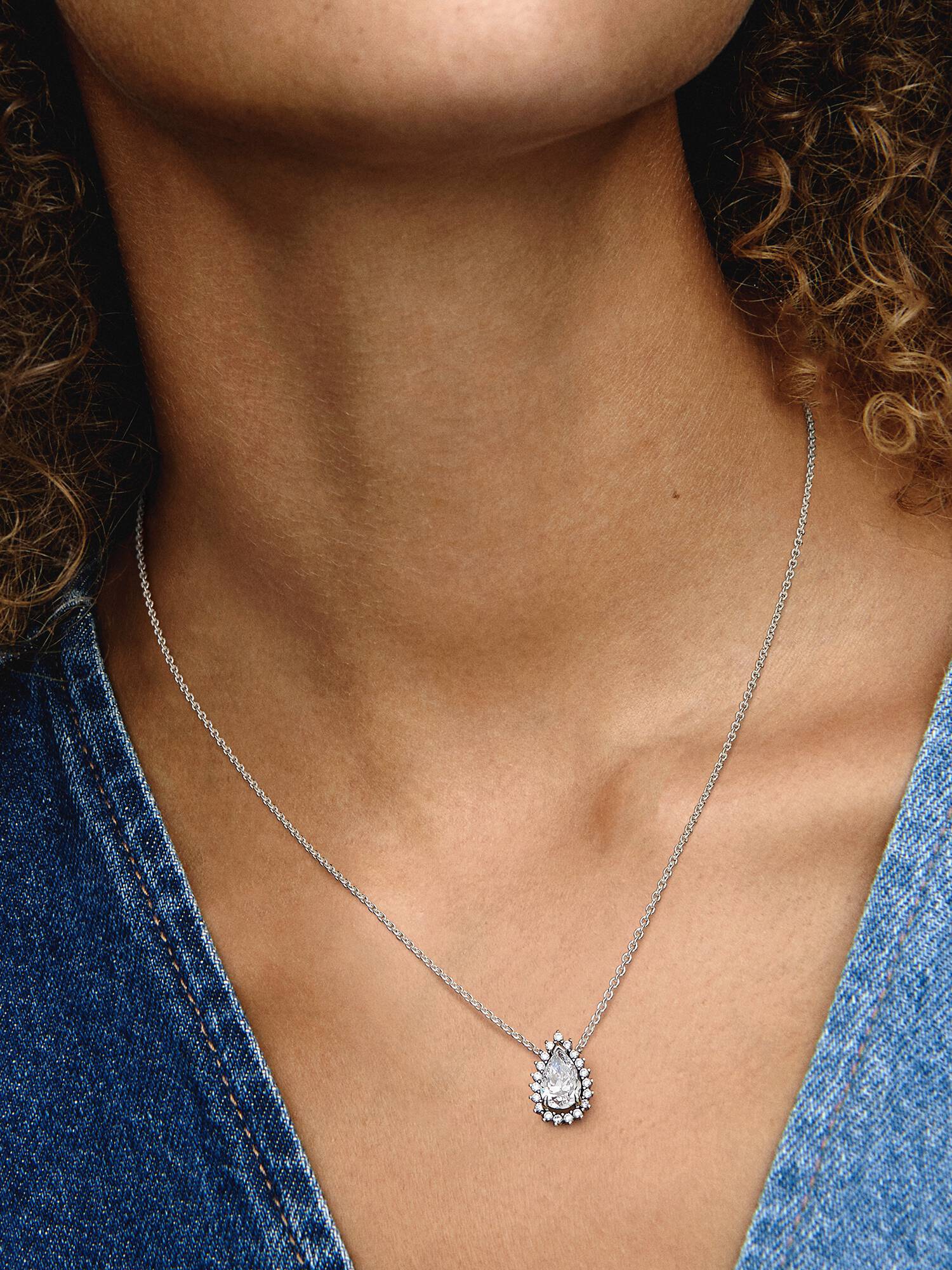 Collar Halo Brillante Corte Pera