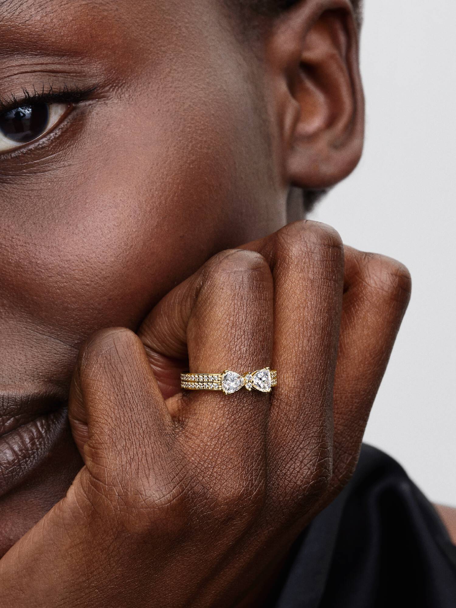 Anillo Doble Banda Lazo Brillante