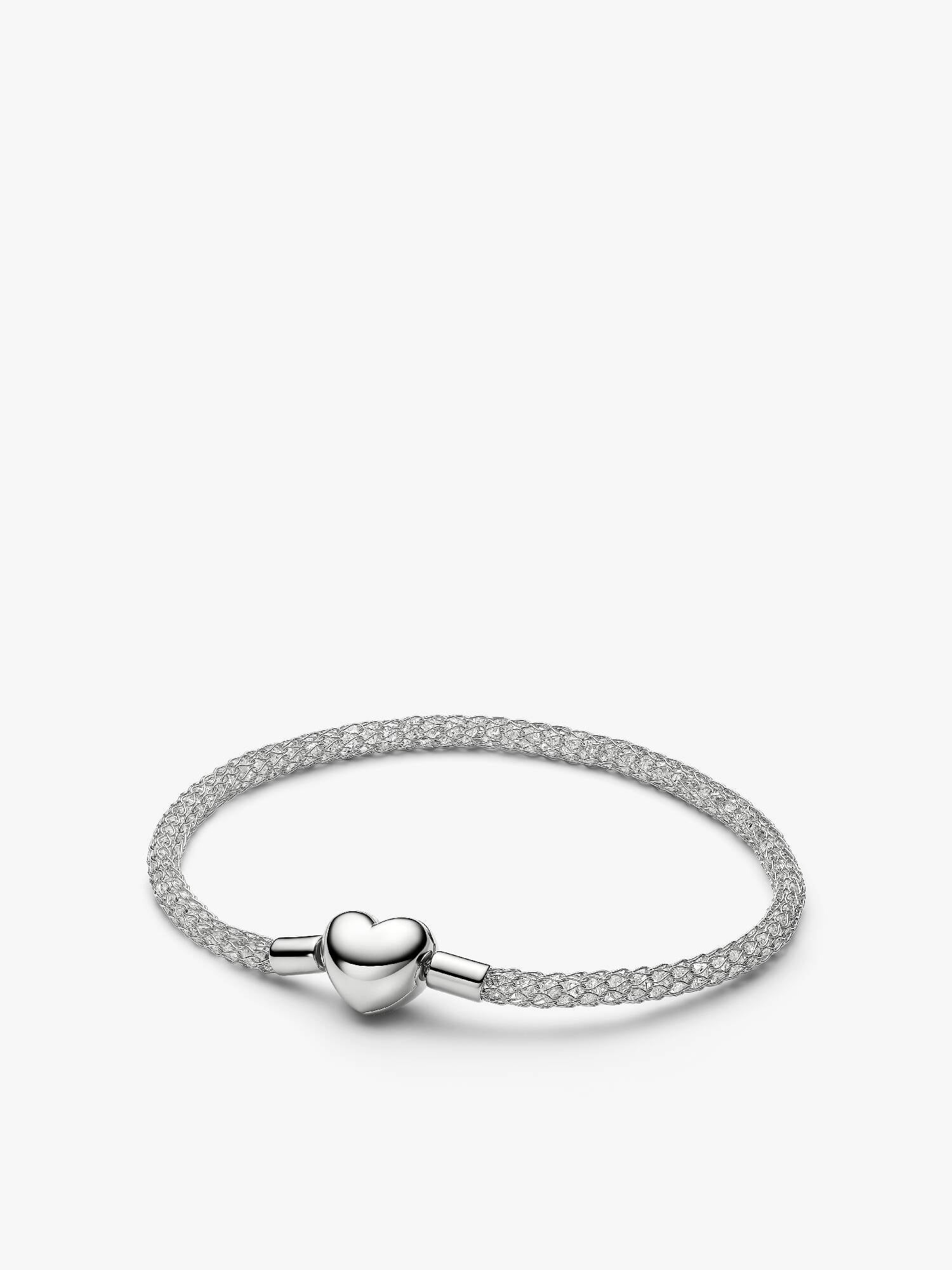 Pulsera Cadena de Tachuelas con Cierre de Corazón