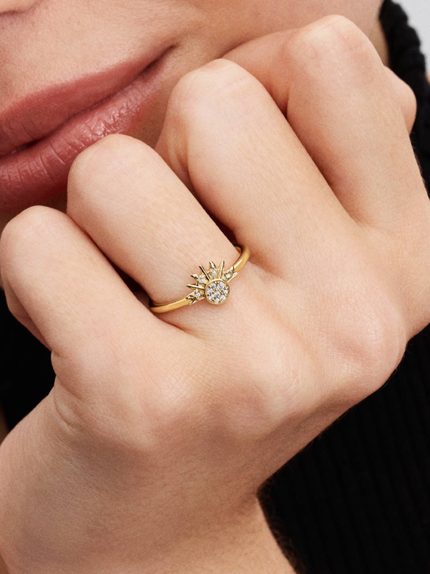 Anillo Sol Brillante Celestial