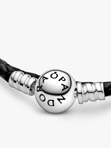 Pulsera Doble de Cuero Negro