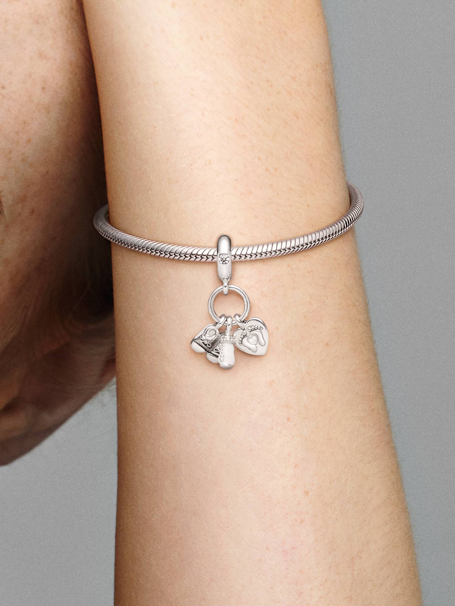 Charm colgante en plata de ley Mi Bebé