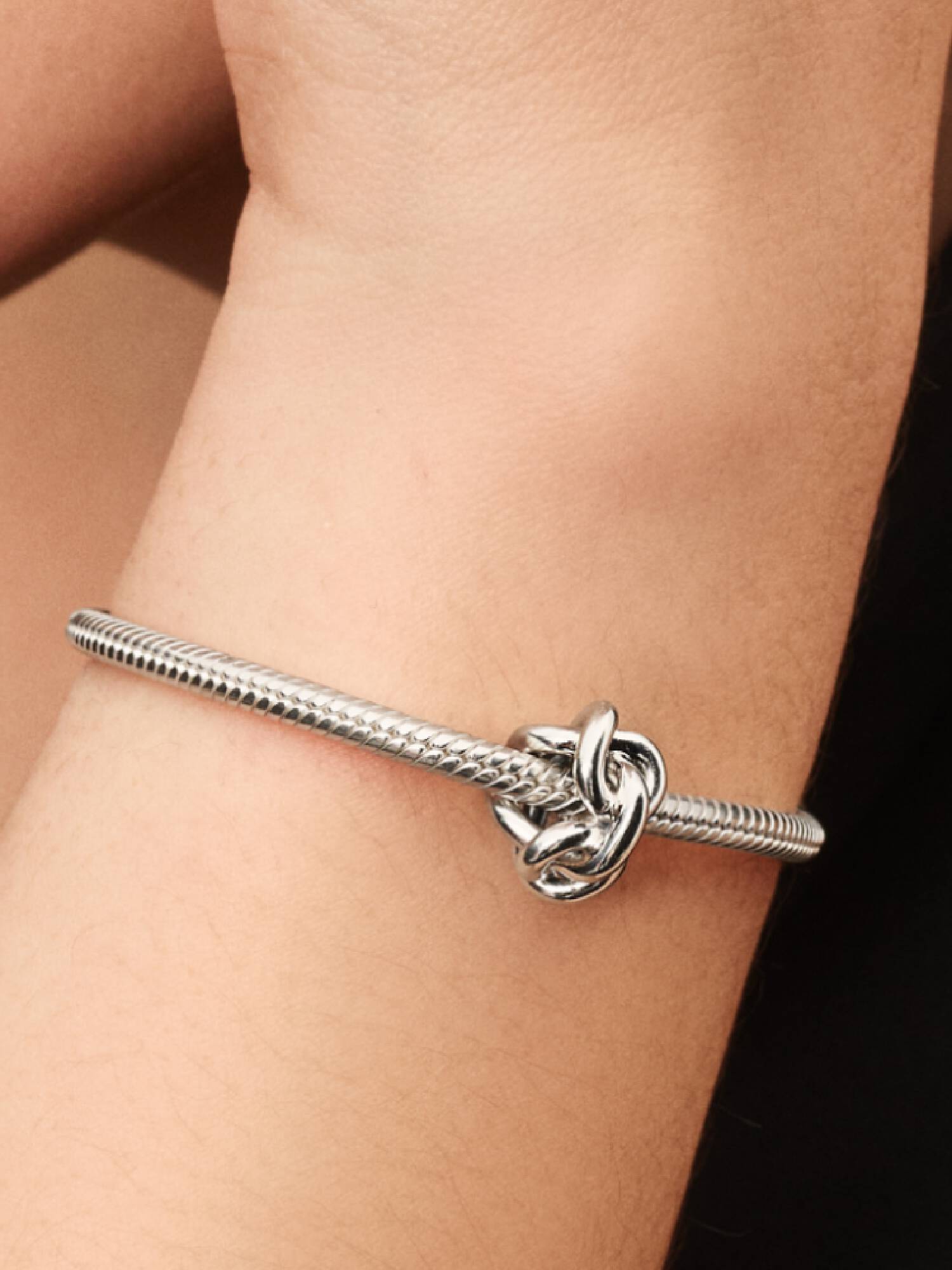 Charm Nudo Infinito