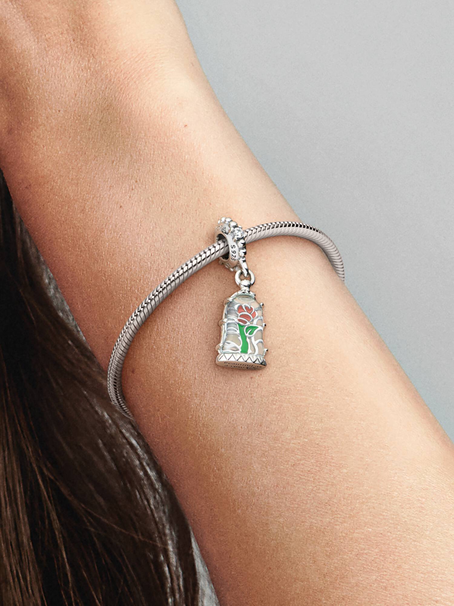 Charm Colgante Rosa Encantada de La Bella y la Bestia de Disney