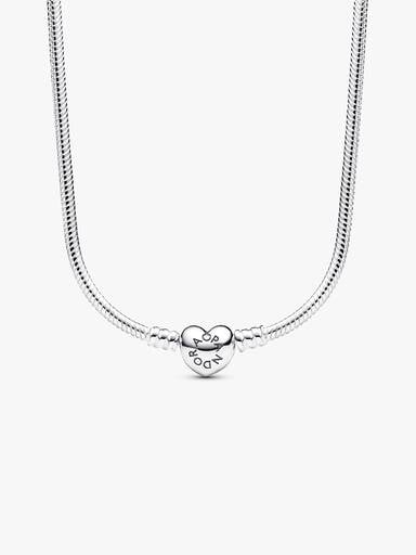 Collar de Cadena de Serpiente con Cierre de Corazón