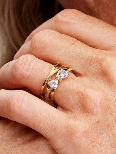 Anillo Banda Cruzada Lazo Brillante