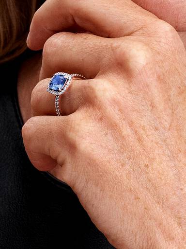 Anillo Declaración Halo Cuadrado Azul Brillante