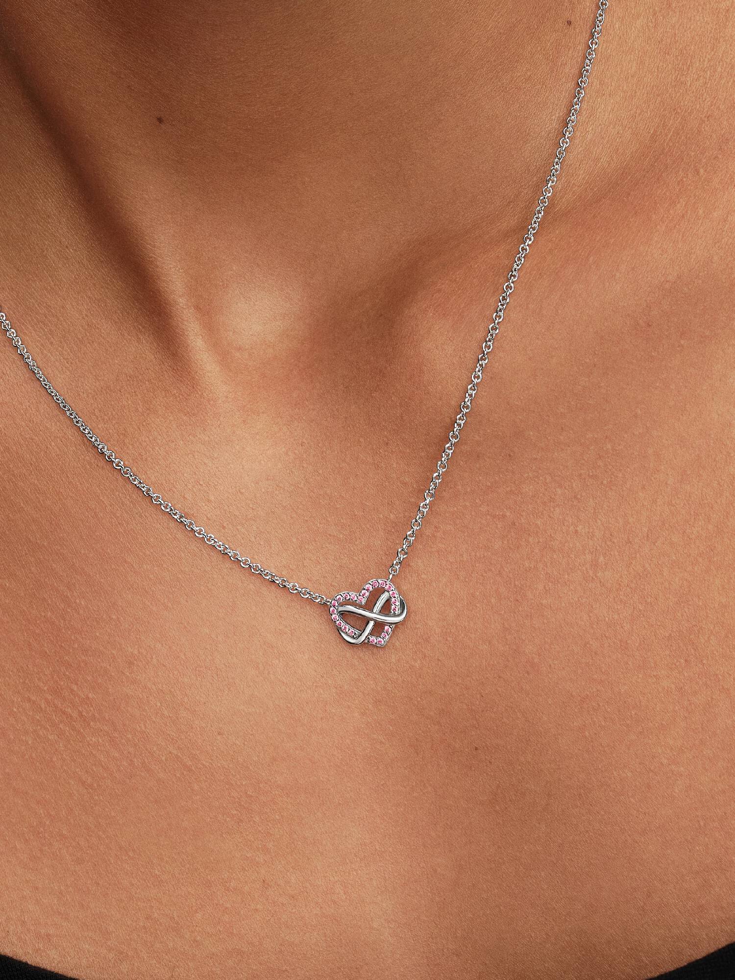 Collar Corazón Infinito Rosa Brillante