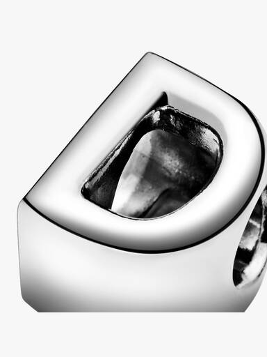 Charm en plata de ley Letra D