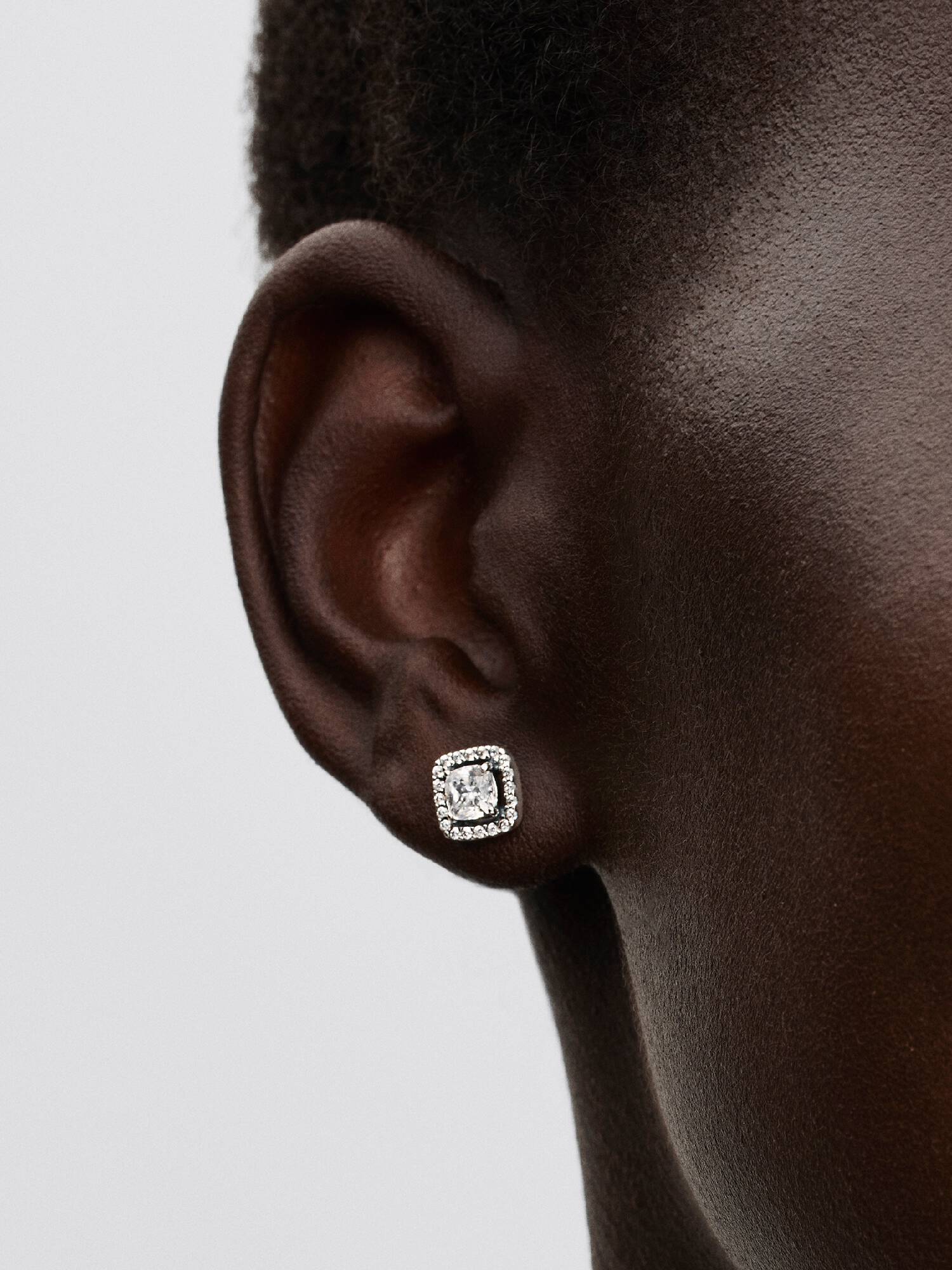 Pendientes de Botón Halo Cuadrado Brillante