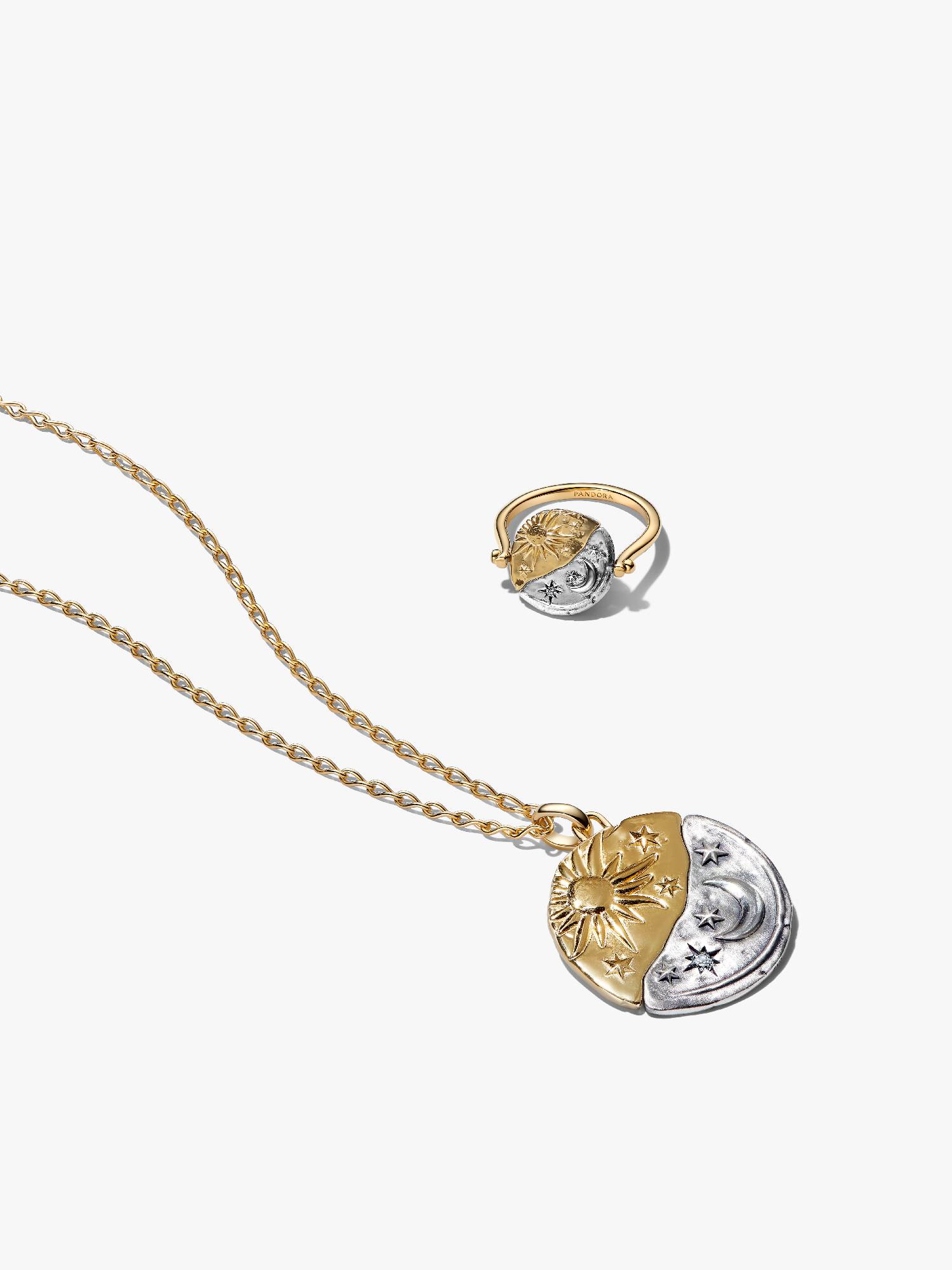 Conjunto de Joyas con Medallón Sol y Luna