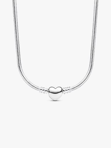Collar de Cadena de Serpiente con Cierre de Corazón