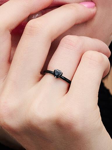 Anillo Corazón Chakra Negro