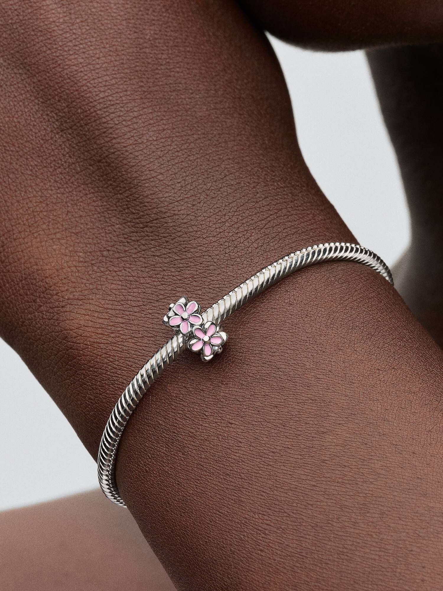 Charm Separador Margarita Rosa