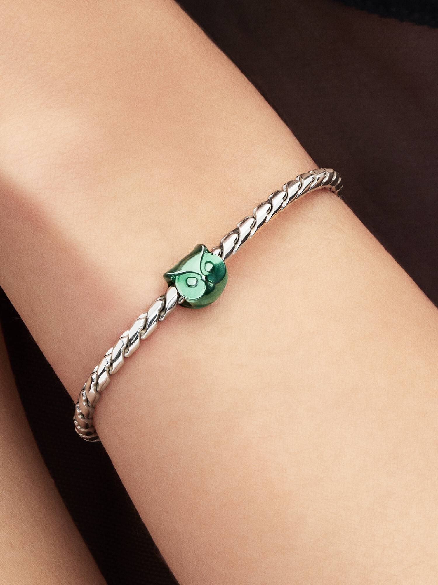 Charm Mini Búho Verde